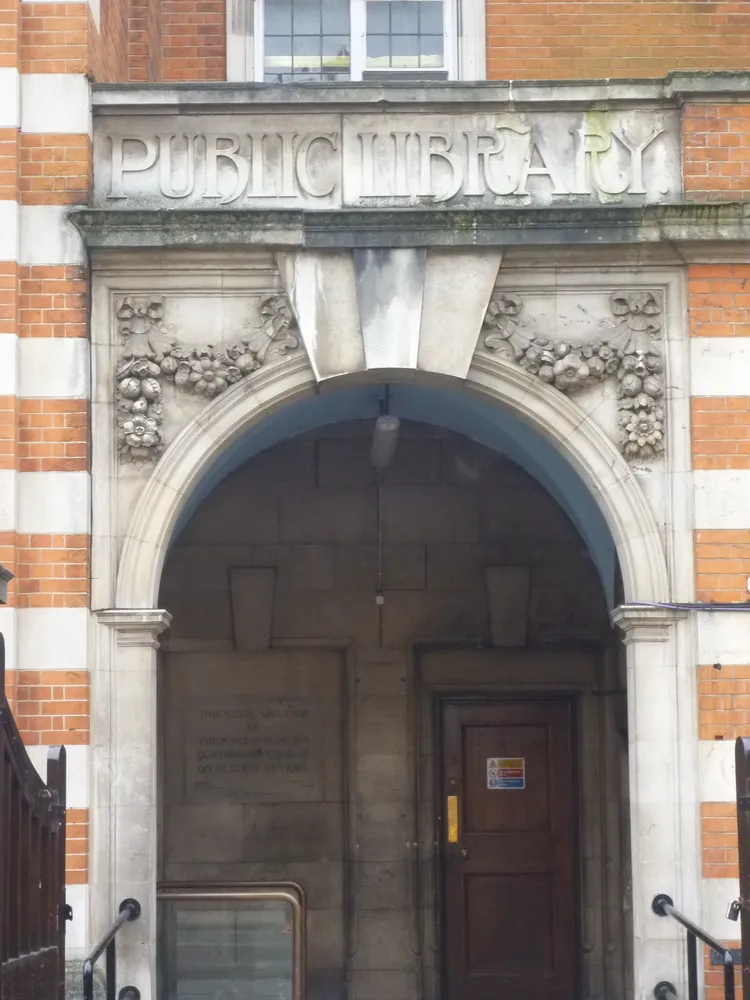 Islington North Library
