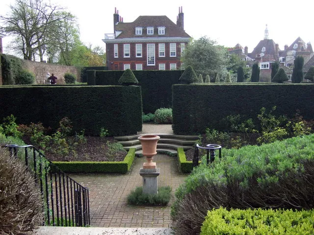 Fenton House