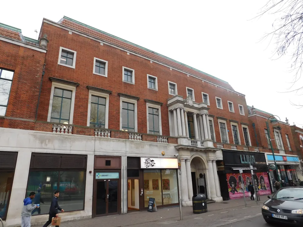 LibraryPlus Leytonstone